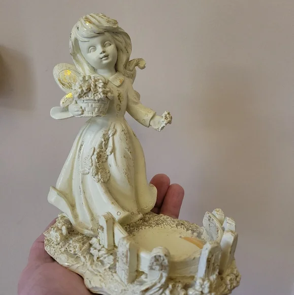 Fairy ~ Angel Girl Figurine ~ Display Space for Votive, etc.~ Vintage? ~ Pretty! - Picture 3 of 16